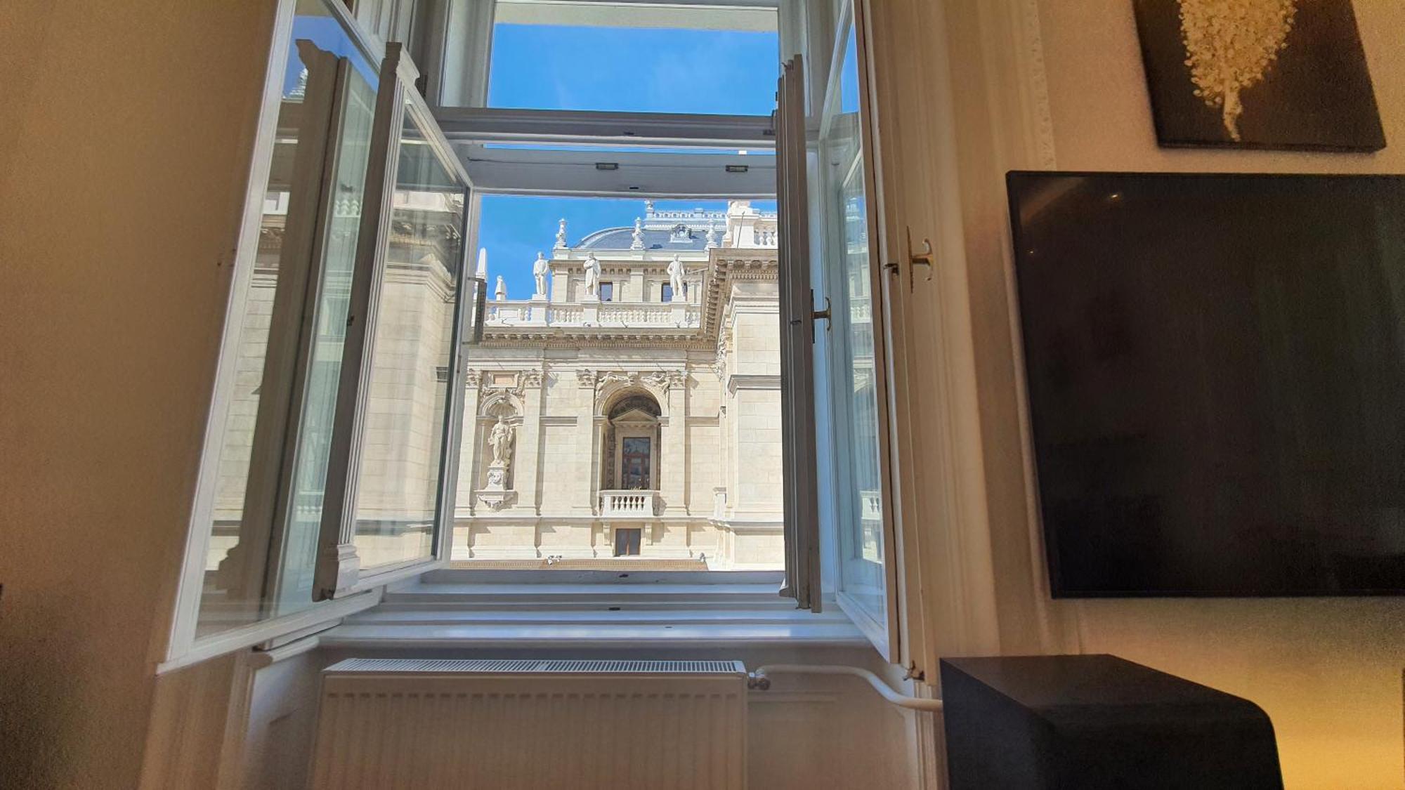 Opera View Residence - Live In Luxury Budapest Exterior photo