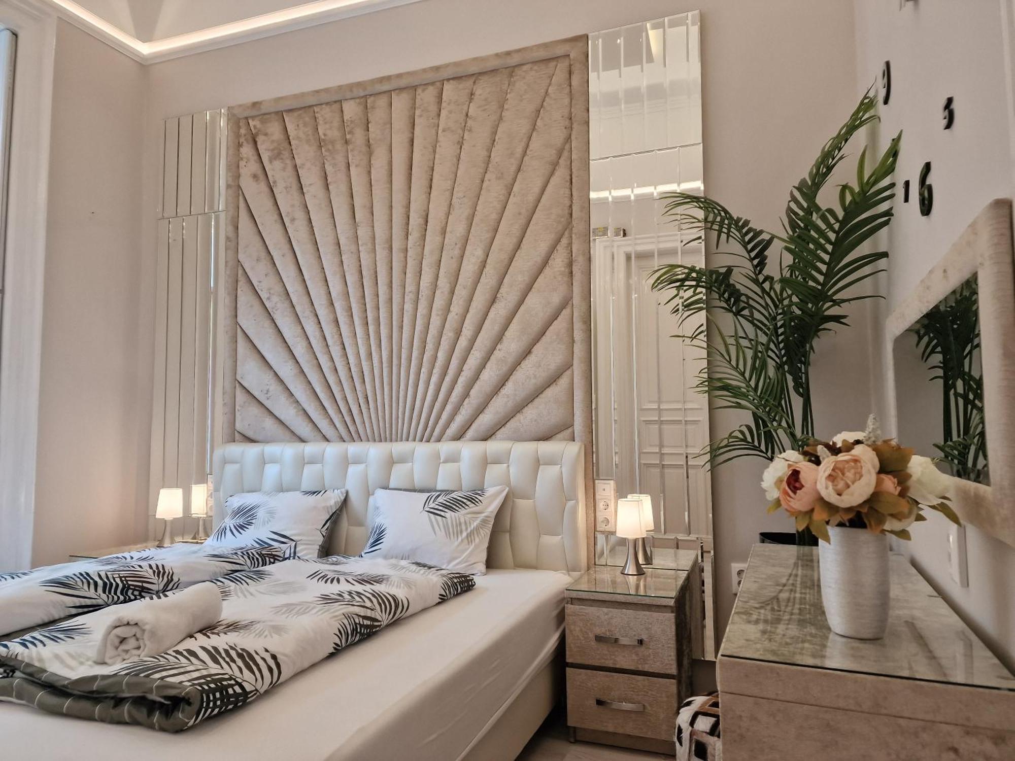Opera View Residence - Live In Luxury Budapest Exterior photo
